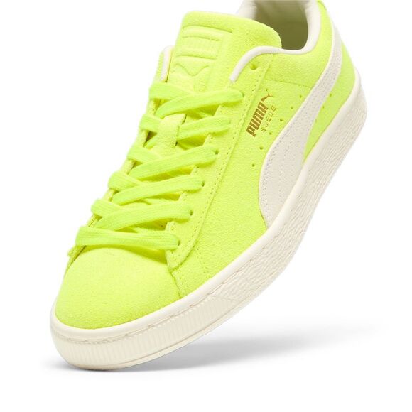 Puma Womens Suede Neon Green Shoes (NWT) - Picture 4 of 5